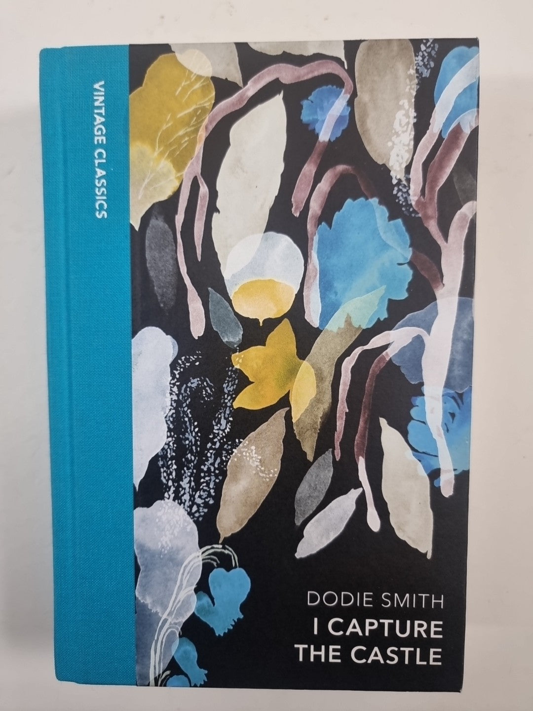 I Capture the Castle  Dodie Smith 