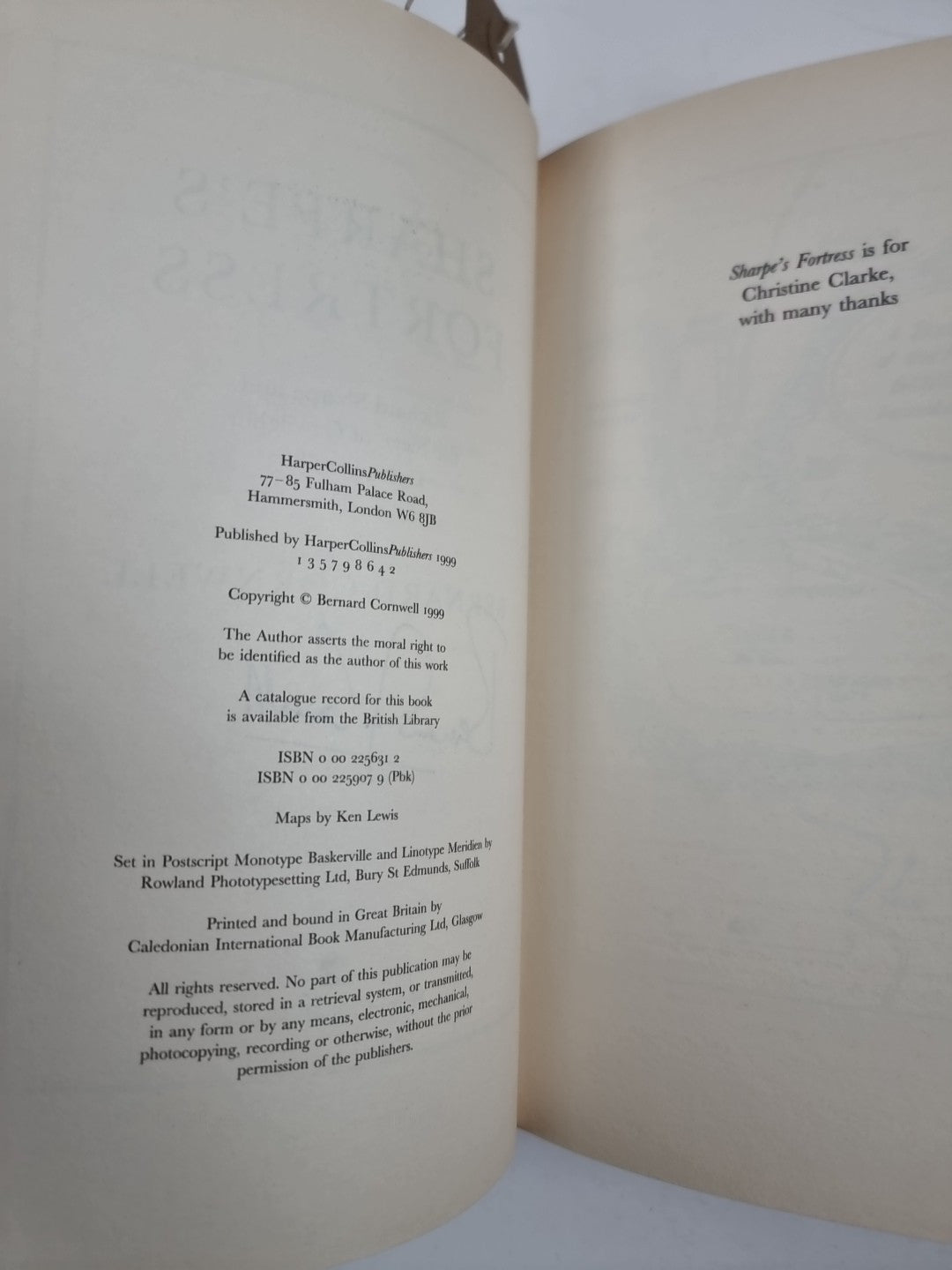 Sharpe’s Fortress by Bernard Cornwell Hardback Book 1999 First Edition & Signed