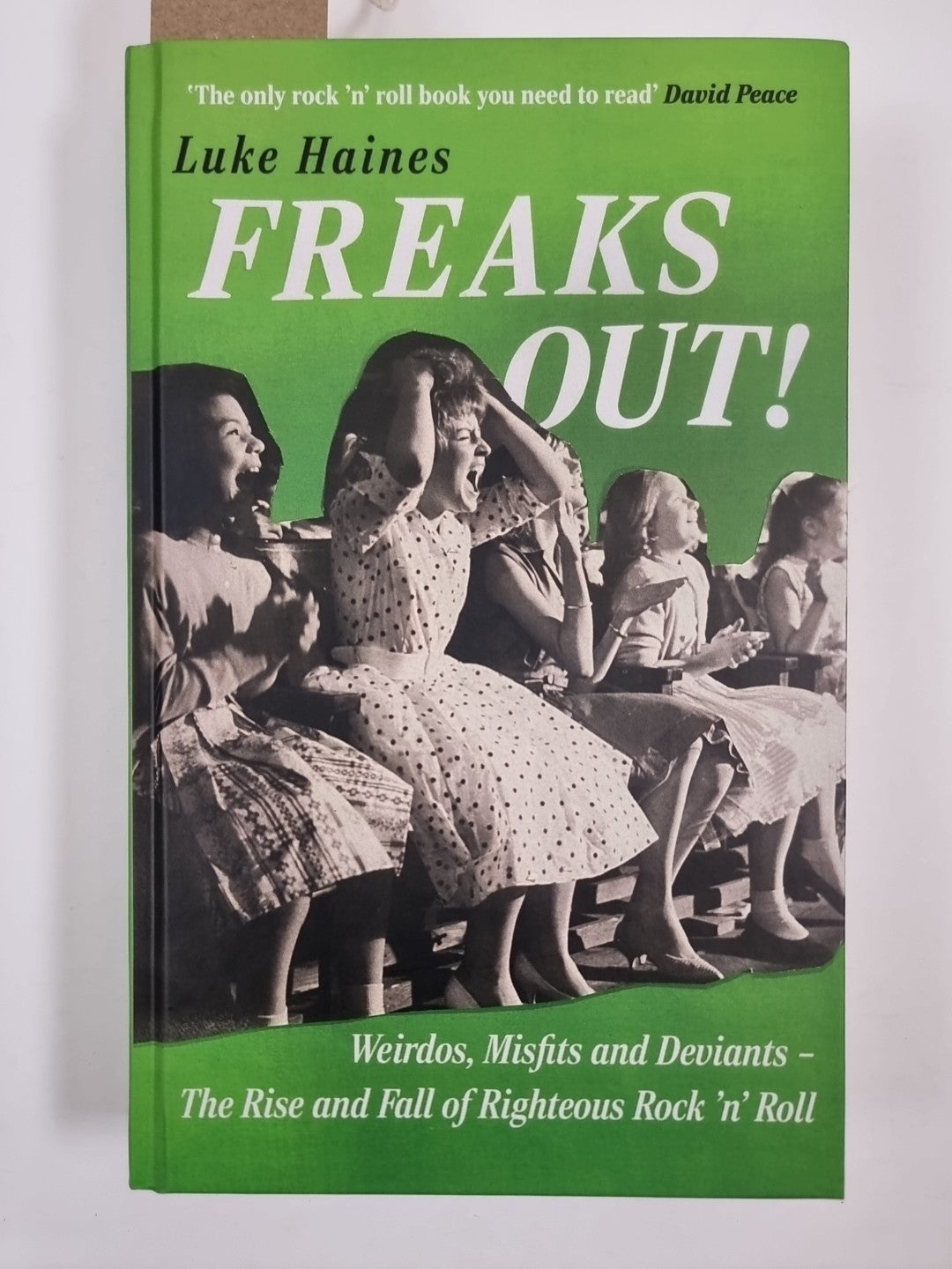 Freaks Out 