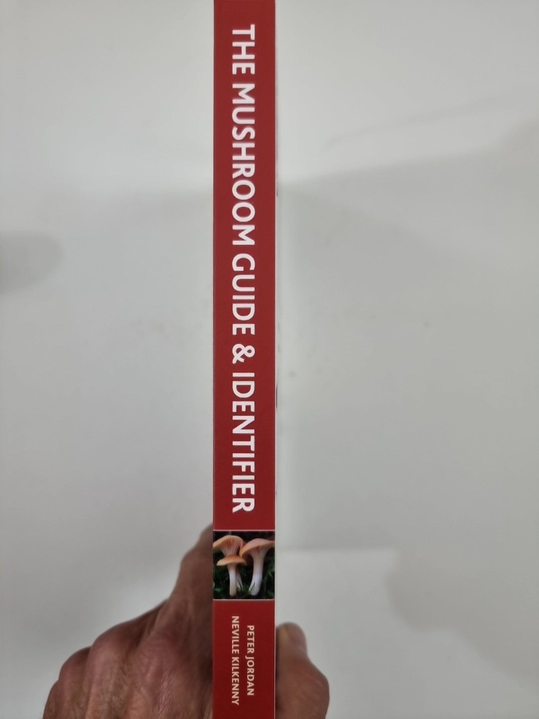 The Mushroom Guide & Identifer - 