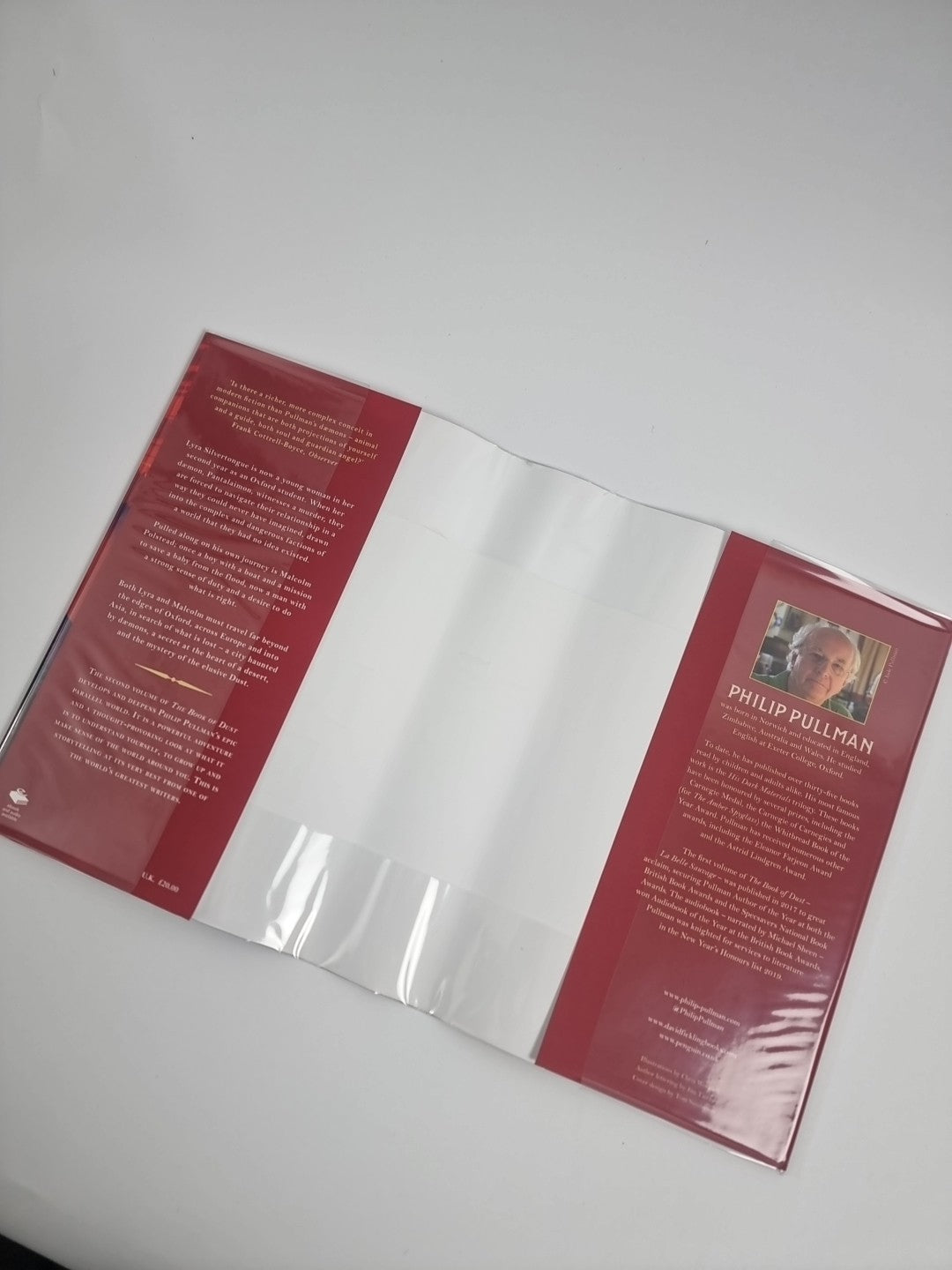 The Secret Commonwealth: The Book of Dust Philip Pullman  special Signed edition