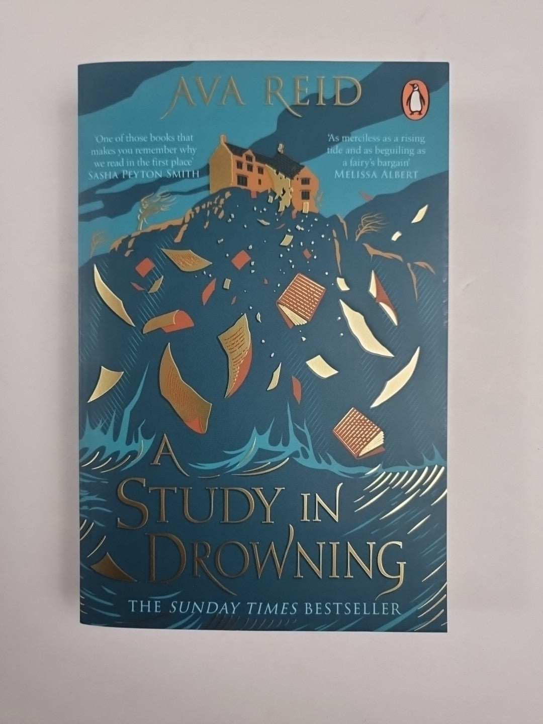 A Study in Drowning: The SUNDAY TIMES and NO. 1 NYT bestselling 