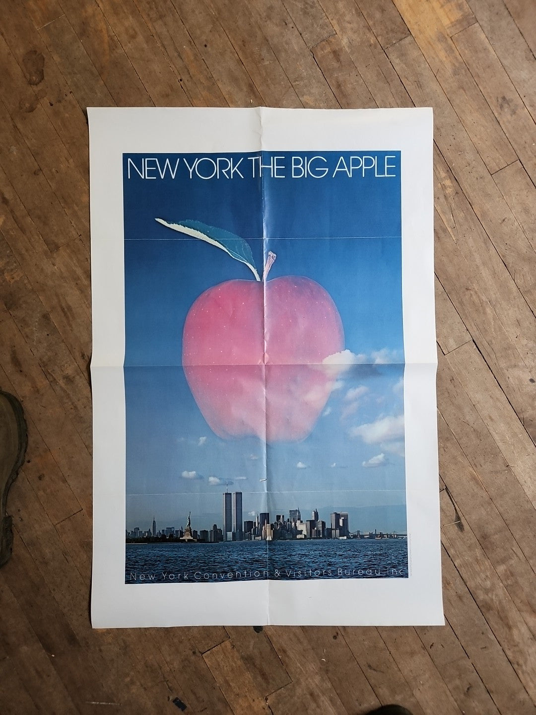 RARE VINTAGE "NEW YORK THEBIG APPLE" TOURISM POSTERNEIL SELKIRK TWIN TOWERS