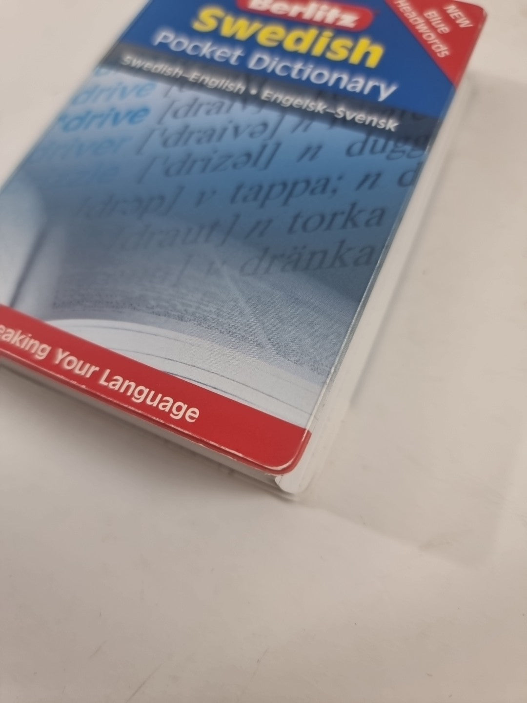 Berlitz: Swedish Pocket Dictionary: Swedish-E... by Berlitz Publishing Paperback