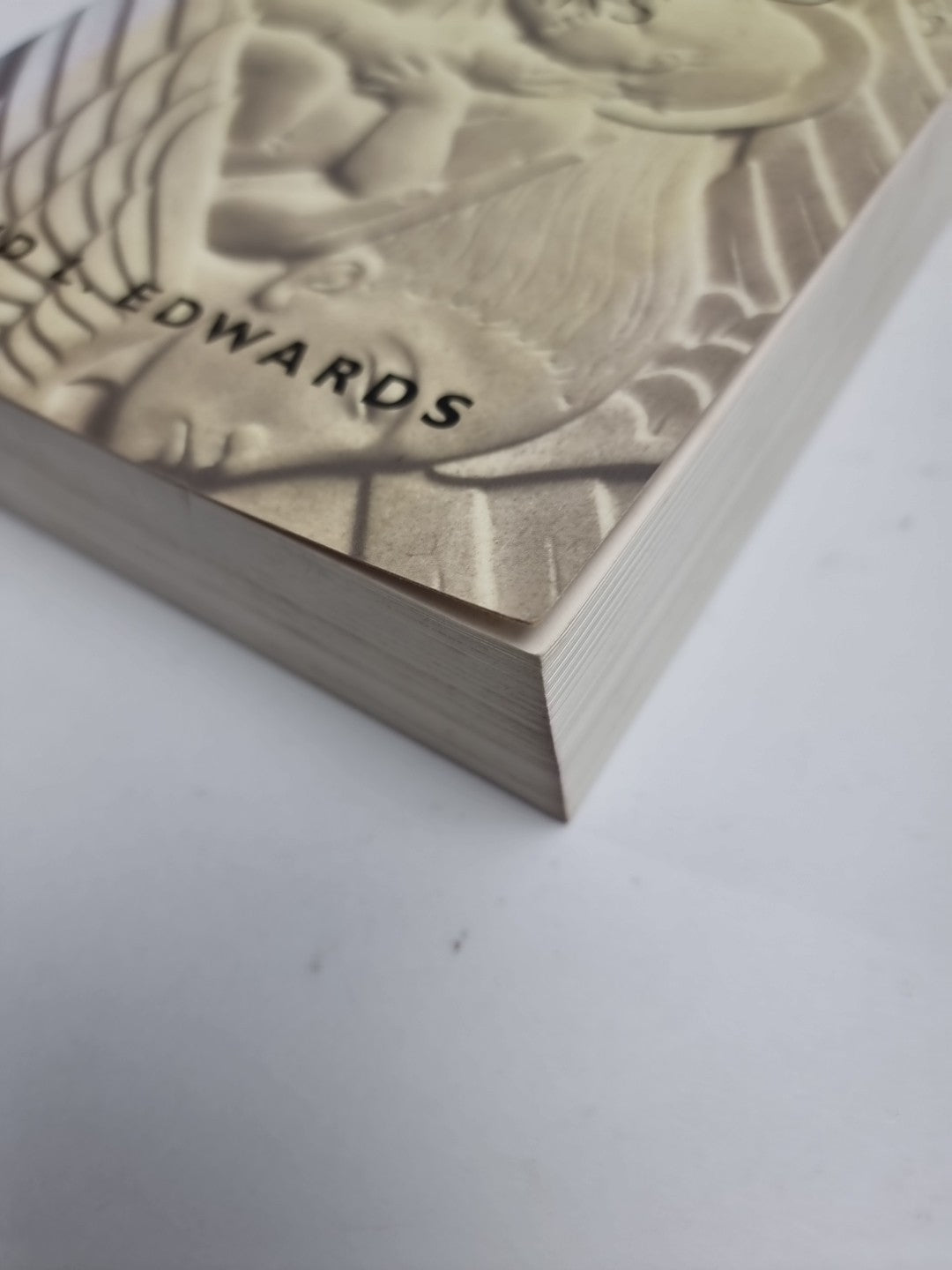 Christianity: First 2000 Years: By David L. Edward New Free Delivery