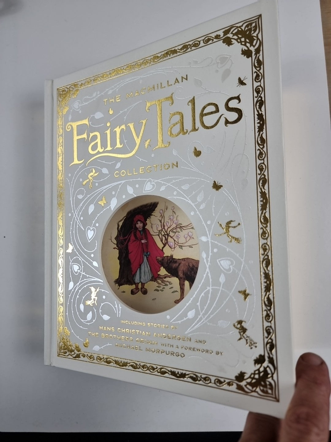 The Macmillan Fairy Tales Collection 