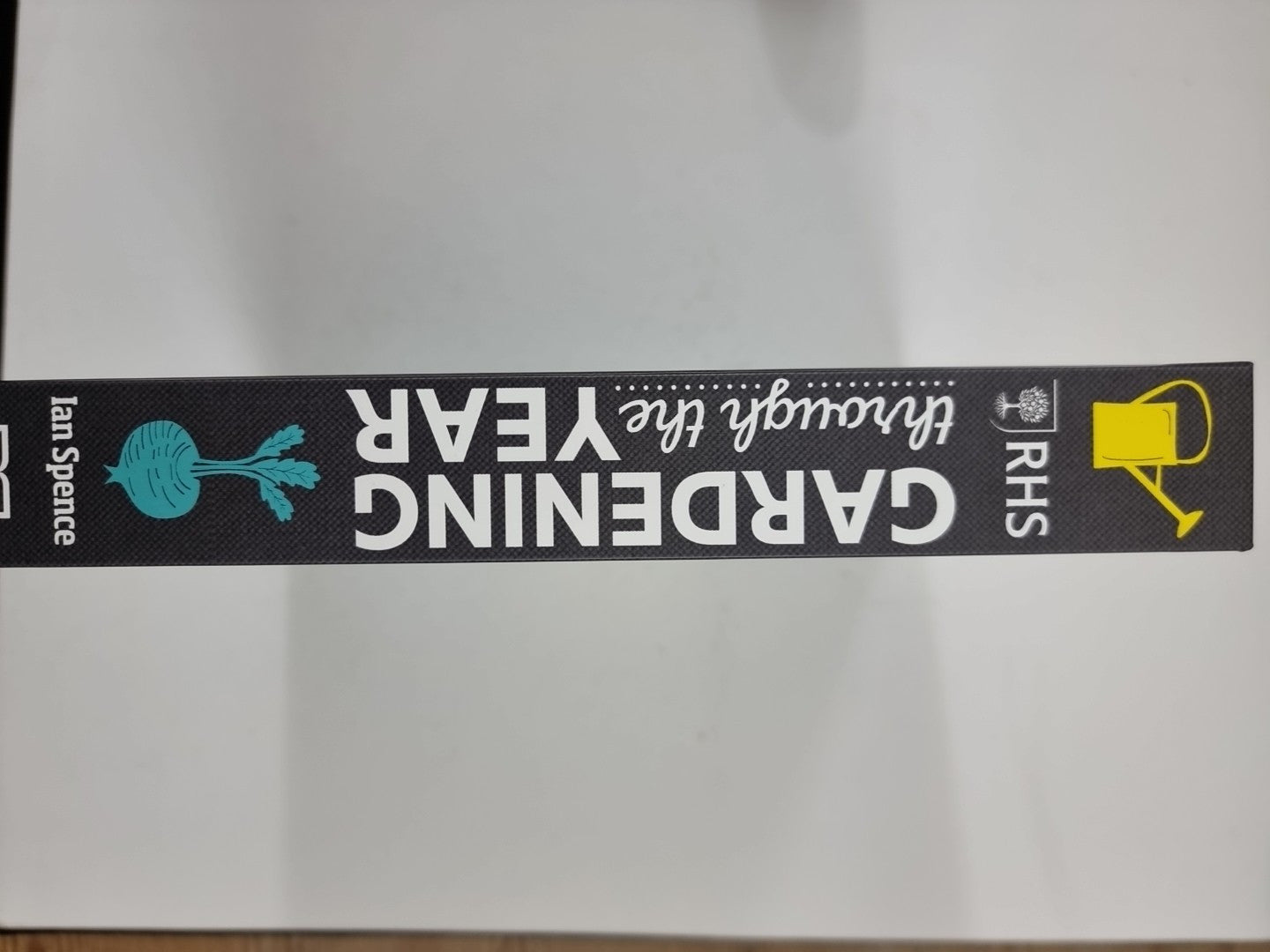 RHS Gardening Through the Year - Ian Spence