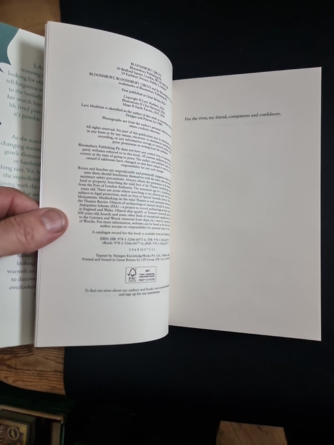 1st Edition: A Mudlarking Year  Lara Maiklem 